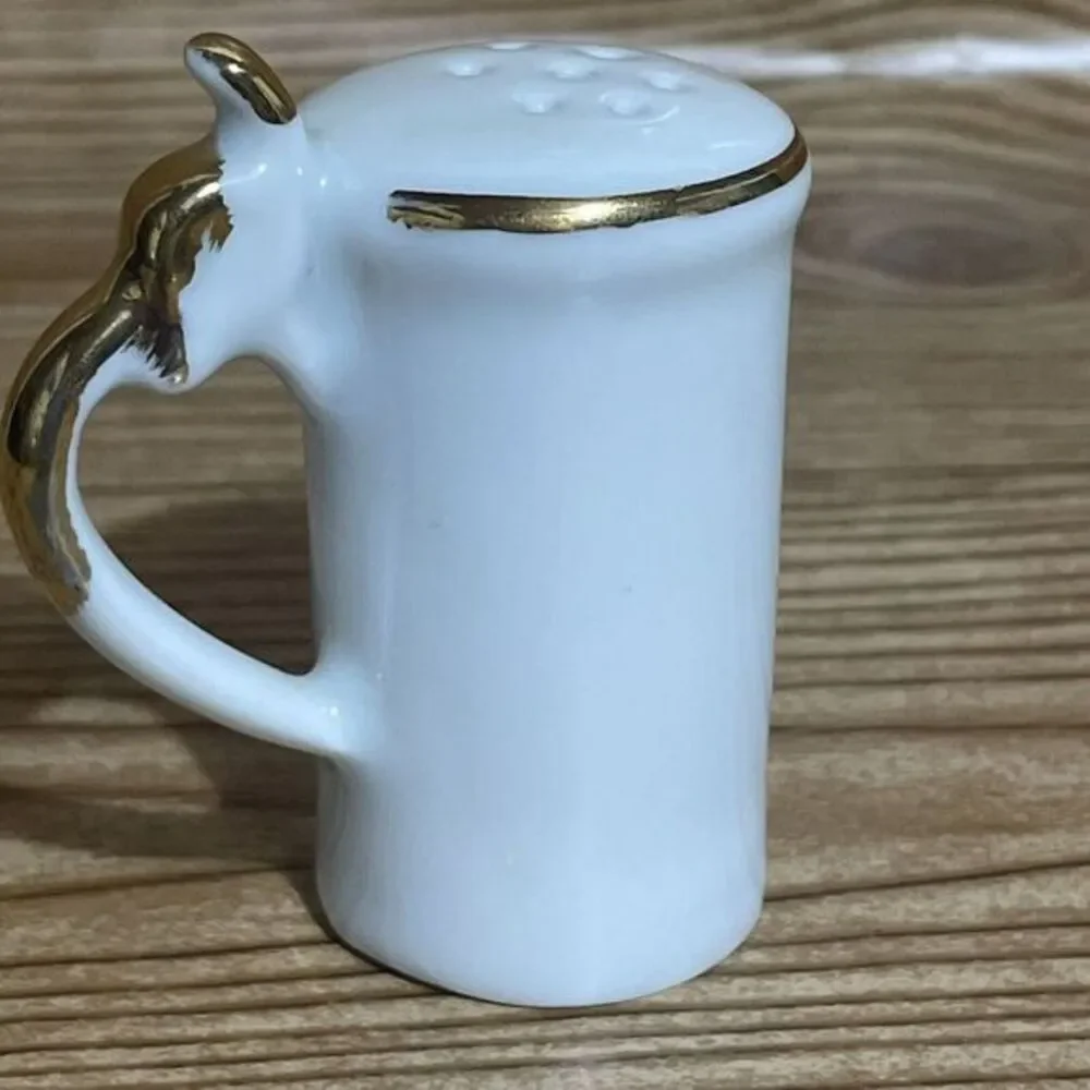 Vintage Mini Beer Stein Salt & Pepper Shakers Made In‎ Germany Neuschwanstein